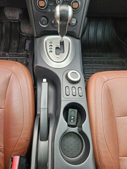 Nissan Qashqai 4x4 benzín 2.0i, automat, ťažné,STK do 4/2027 - 13