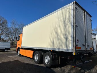 VOLVO FH 12 460. Euro 3  Chladak 6X2 - 13