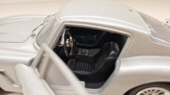 1:18 FERRARI 250GT BERLINETTA - 13