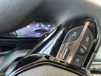 PEUGEOT 308 1.2 TURBO BENZÍN 96KW/130PS AUTOMAT 2023 - 13
