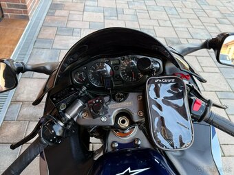 Suzuki Hayabusa GSXR-1300 - 13