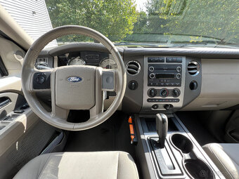 Ford Expedition XLT 5.4 V8, 4x4, 1.majitel, 67 000 km - 13
