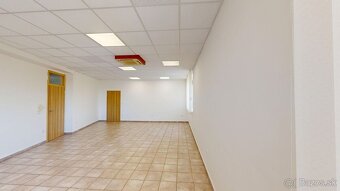 PINK Reality Prenájom kancelárie – 40 m², moderné priestory  - 13