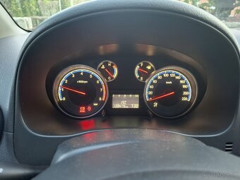 Fiat Sedici - 13