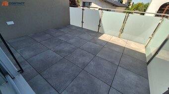 Nový skolaudovaný 4-izbový apartmán s terasou i parkovaním - 13