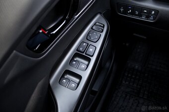 Hyundai Kona 1.6 GDI HEV Style - 13
