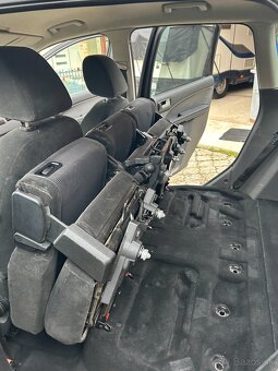 Ford Focus C-MAX - 13