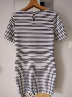 Damske oblečenie,šaty a sveter S - M,cena za kus,SPOLU ZLAVA - 13