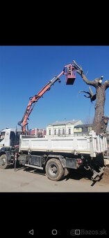 Nákladne auto s hydraulickou rukou - 13