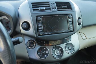 Toyota RAV4 2.2 D-CAT 110kW Automat 6-st. - 13
