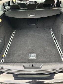 Peugeot 308 SW 1.2 - 13