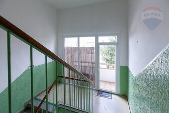 Na predaj 2-izbový byt po kompletnej rekonštrukcii v centre  - 13