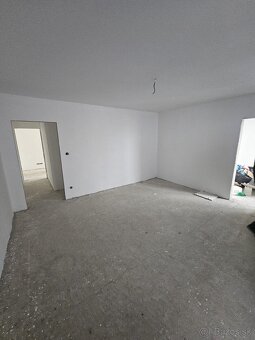 4- izbový byt vo Vranove n.T. - 13