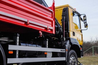 MAN TGA 18.280 4X4 TROJSTRANNÝ SKLÁPAČ - HYDRAULICKÁ RUKA - 13