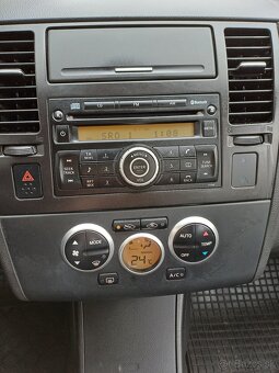 Nissan Tiida 1,6i - Ťažné - 113 000 km, Klíma - 13