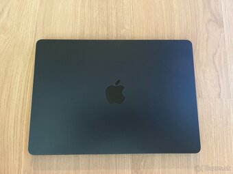 Apple MacBook Air 13" (2024) s čipom Apple M3 [TOP STAV] - 13