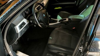 BMW E90 320i - 13