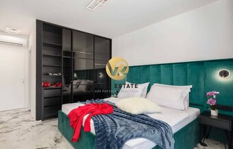 FOR SALE  NA PREDAJ  exkluzívna vila pri mori, priamo na plá - 13