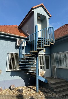 Polyfunkčný priestor na prenájom – Trojičné námestie, Poduna - 13