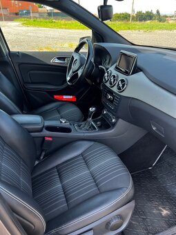 Mercedes Benz B200 - 13