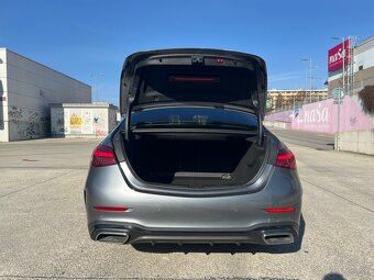 Mercedes-Benz C220 Sedan - 13