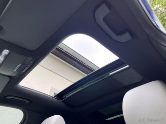 Mercedes-Benz C trieda Sedan 400 4matic A/T, Mesačne: 496€ - 13