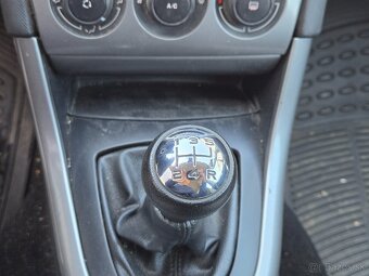 Peugeot 308 SW 1.6 HDI - 13