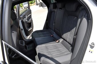 Audi Q8 S E-Tron - 13