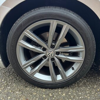 Volkswagen Passat 2.0 TDi DSG - 13