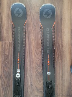 Lyže a lyžiarky - 13