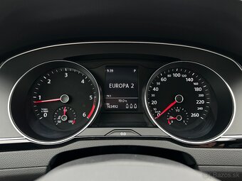 Volkswagen Passat 2.0 TDi 4Motion DSG, r.v.: 2020 - 13