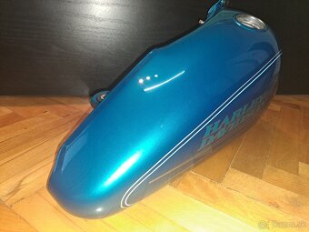 Nádrž Harley Davidson - 13