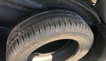 Toyota yaris 2010 1.3 - 13