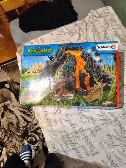 Schleich dinosaury sopka - 13