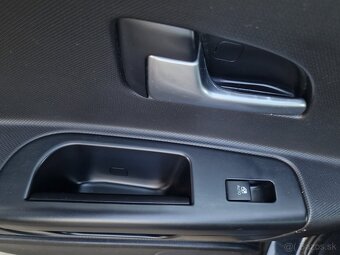 Kia Cee´d 1.6CRDi VGT 115K TX M6 SR 2 majiteľ - 13