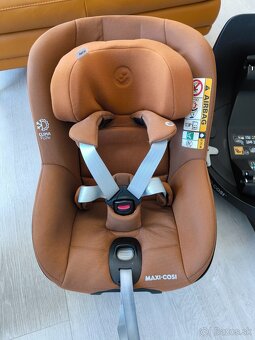 Maxi-Cosi Pearl 360 a základňa Maxi-Cosi FamilyFix 360 - 13