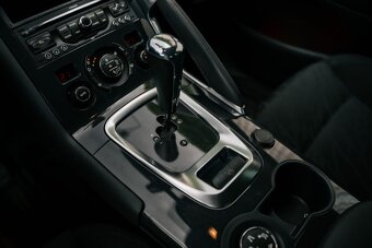 Peugeot 3008 1.6 e-HDi AT6 - 13