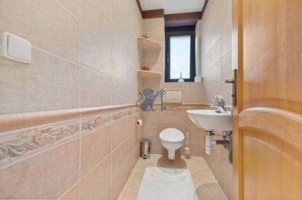 ZNÍŽENÁ CENA 6- izb. RD s bazénom v blízkosti centra BA - 13