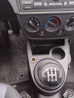 Ford miesta 1,3 i - 13