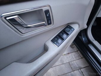 Mercedes - Benz E 200 CDI 100kw rok 12/2010 - 13