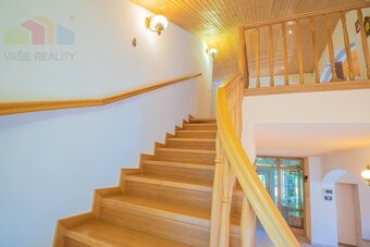 Krásny 7-izbový dom, 328 m² + 1389 m² pozemok, Trebostovo, o - 13