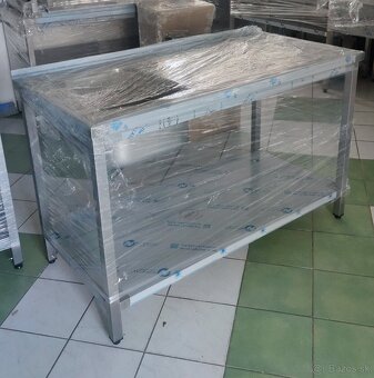 Umývacie gastro stoly, drezy a dvojdrezy s policou - 13