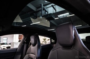 Porsche Taycan - 13
