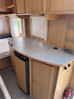 Dethleffs Camper 440 ako nový - 13