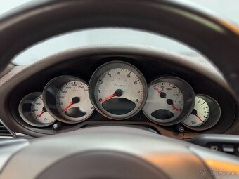 Porsche 911 Turbo - 13