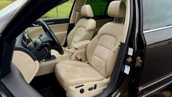 Škoda Superb 2.0 TDI 103kw 4x4 PANO KEYLESS - 13