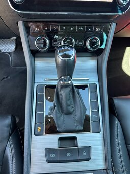 Skoda superb 2.0tdi-DSG--rv:13.10.2020--167tis km---El.tažné - 13