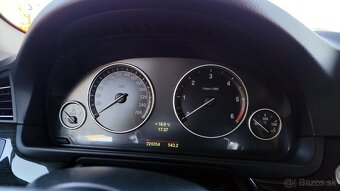 BMW F11 530d xDrive Touring Luxury 190kW 11/2013 220000km - 13