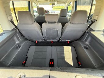 Volkswagen Touran - 13