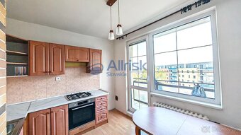 REZERVOVANÉ Na predaj: štýlový 3-izbový byt – Novomeského, Š - 13